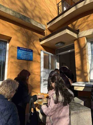 СЪЗДАДОХА НОВ РОТАРАКТ КЛУБ В КАРНОБАТ С АКТИВНА МЛАДЕЖКА ВИЗИЯ