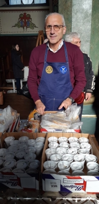 На 6 декември НИКУЛДЕН 200 риби и хляб раздадоха за здраве от Ротари клуб Стара Загора - Берое