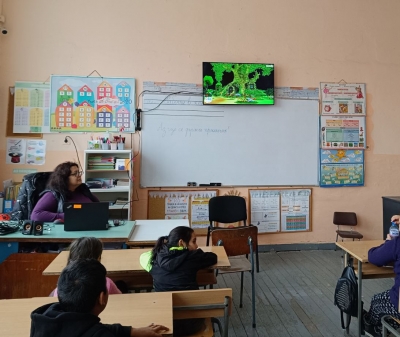 Ротари клуб Нова Загора успешно приключи финалния етап на проект "Дигитализирай образованието" 