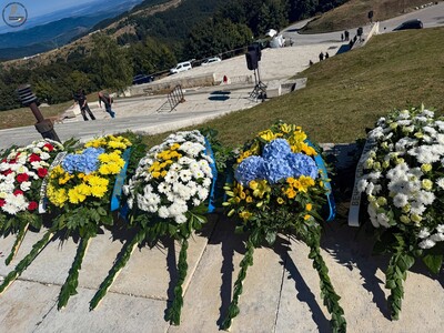 По стъпките на героите – кратък пътепис от кулминационния ден на 148 години Шипченска епопея