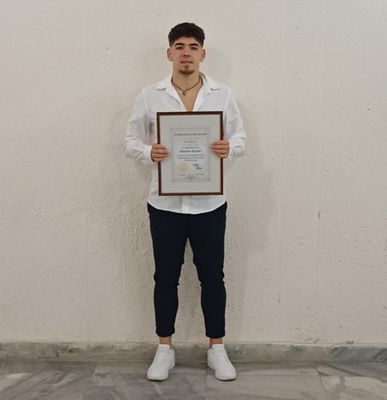 Талантливият волейболист Ивайло Колев е носител на Президентската стипендия на Ротари клуб Нова Загора