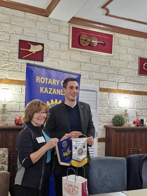 Ротари свързва света: Незабравимият приятелски обмен между Дистрикт 2482 - България и Дистрикт 7040 - Канада и Съединени американски щати (САЩ)