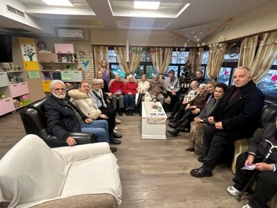 Доброто разцъфтя в „Грижовник“: Ротари клуб Бургас създаде външно пространство за социална градина за хора с деменция