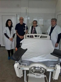 Ротарианци дариха електрическо родилно легло на монтанската болница
